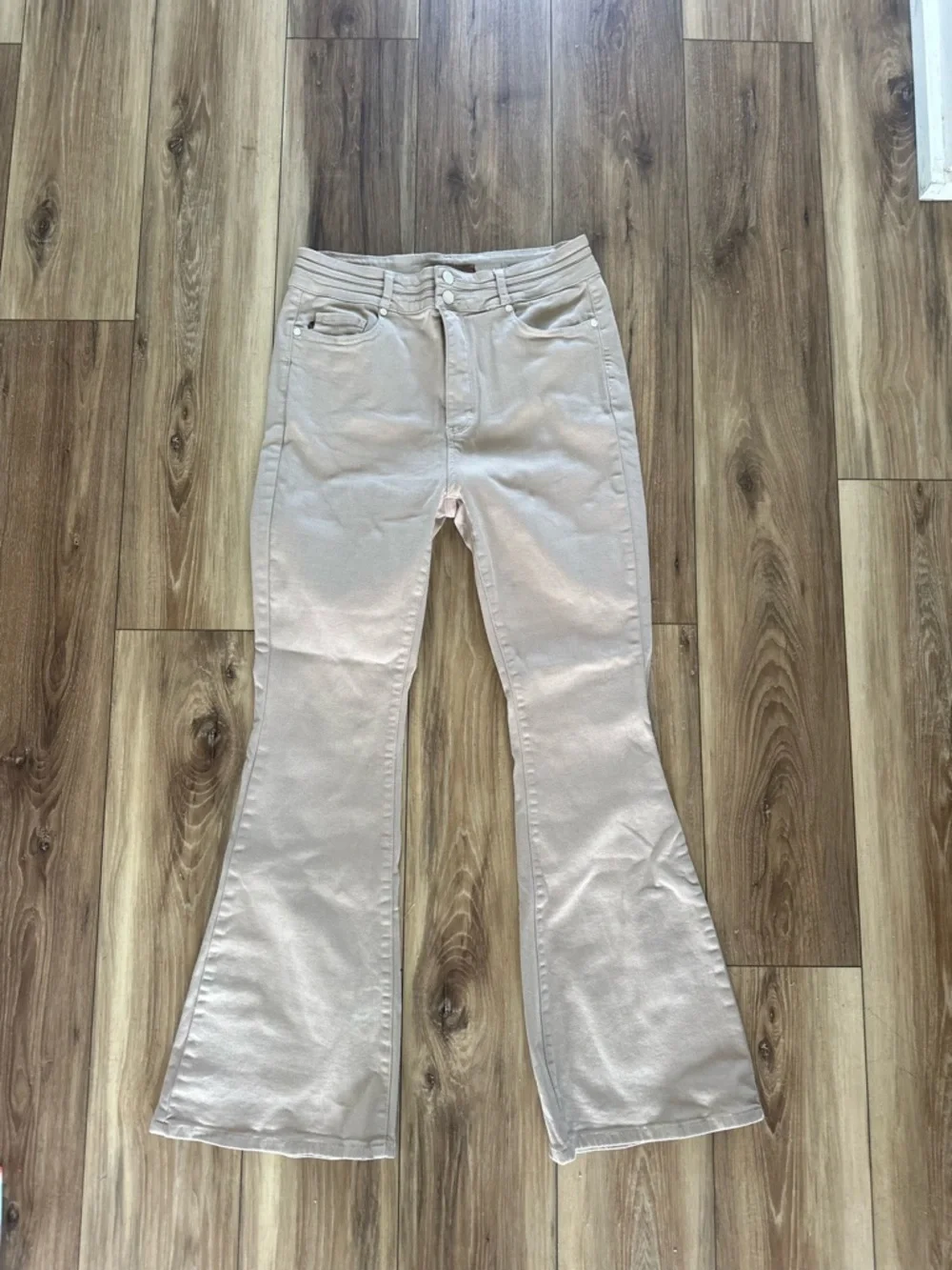 Judy Blue womens garment dyed double button Jeans size 13/31